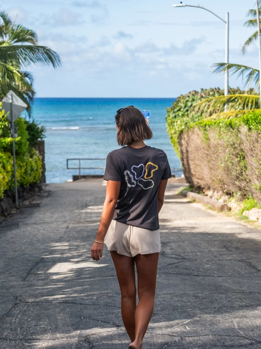More Lei Classic Tee - Image 3